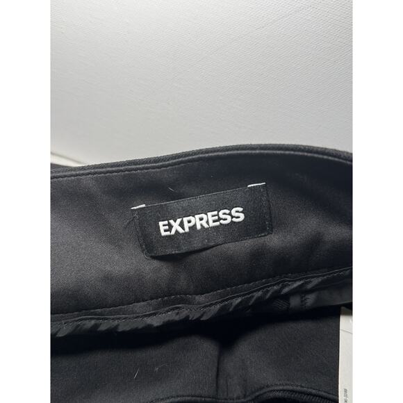 EXPRESS Women’s Black High Waisted Pleated Shorts - Size 2 - NWT - Picture 5 of 8